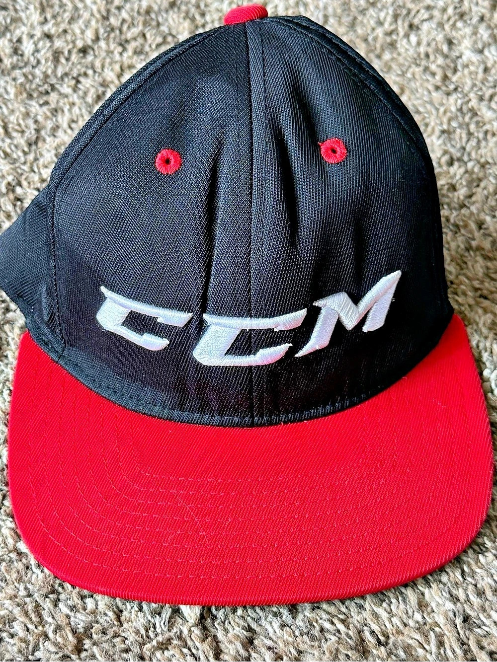 CCM Hat Cap Baseball Snap Back Mens Black Red JetSpeed Hockey Stretch Fit